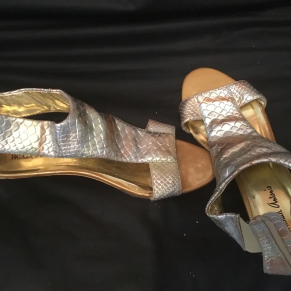 Sandals - Picture 3 of 3